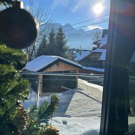 View Giewont Premium Deluxe & アパート コシチェリスコ